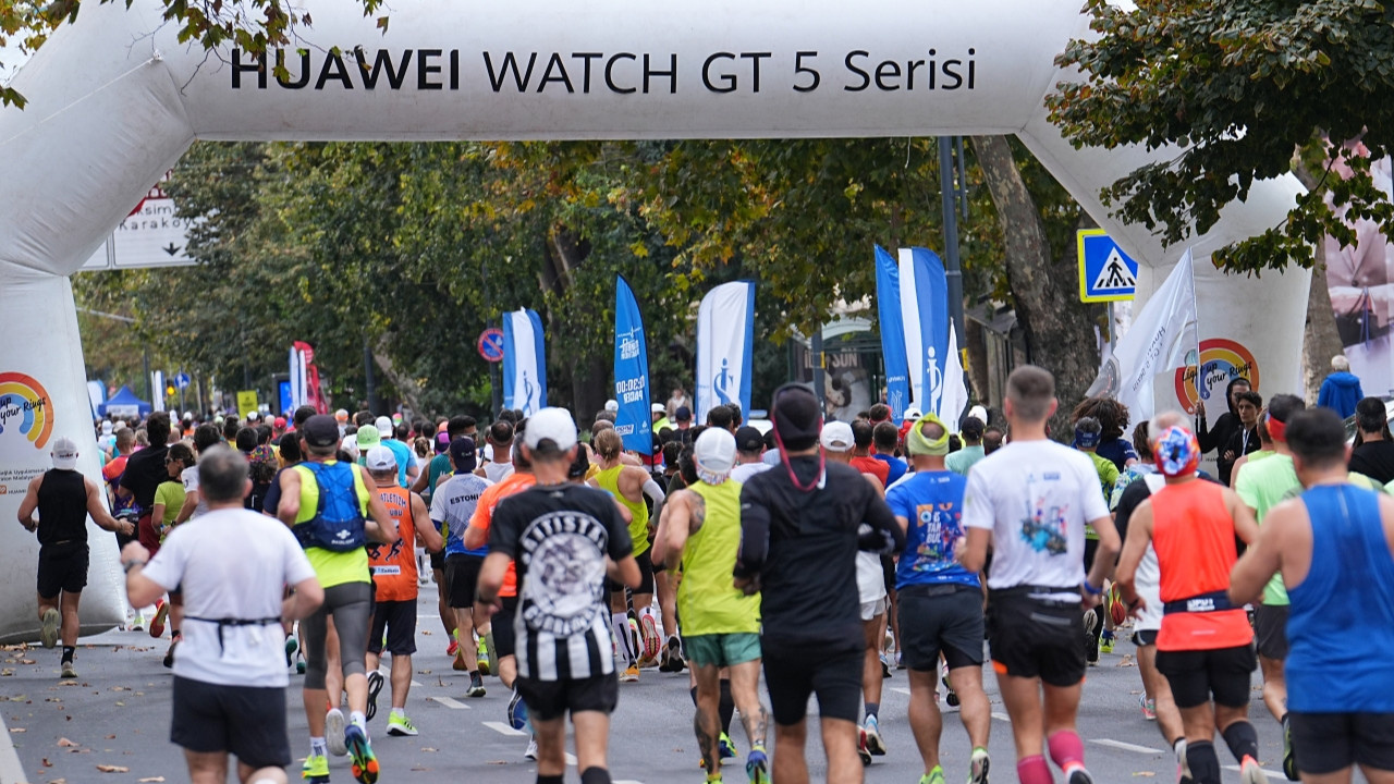 HUAWEI WATCH, İkinci Sefer Türkiye İş Bankası İstanbul Maratonu’nun Vakit Sponsoru Oldu