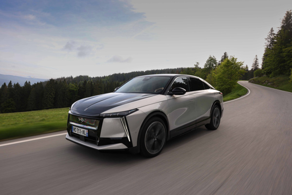 stellantis surdurulebilir buyume icin yeni degerli yatirimlarini duyurdu 0